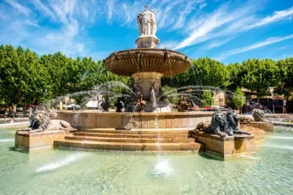 Aix en Provence 2 AdobeStock 122681957