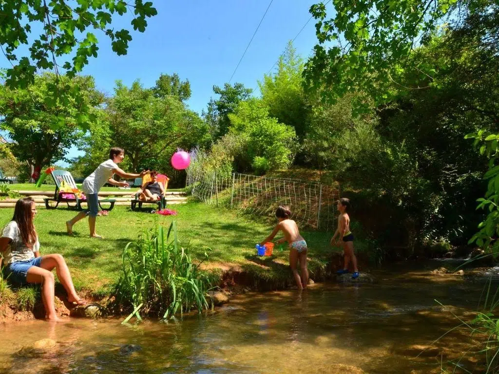 camping sainte victoire beaurecueil a 8km 4411172 5